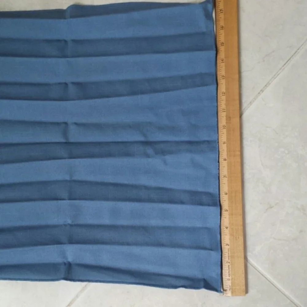 Set of 4 blue napkins and napkin rings